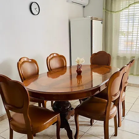 Apartment ティラナ