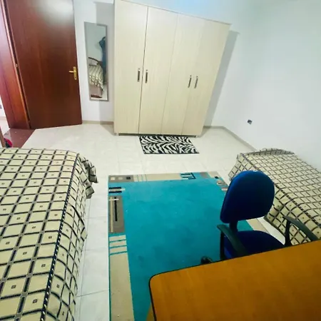 Apartment Pensjonat Tirana